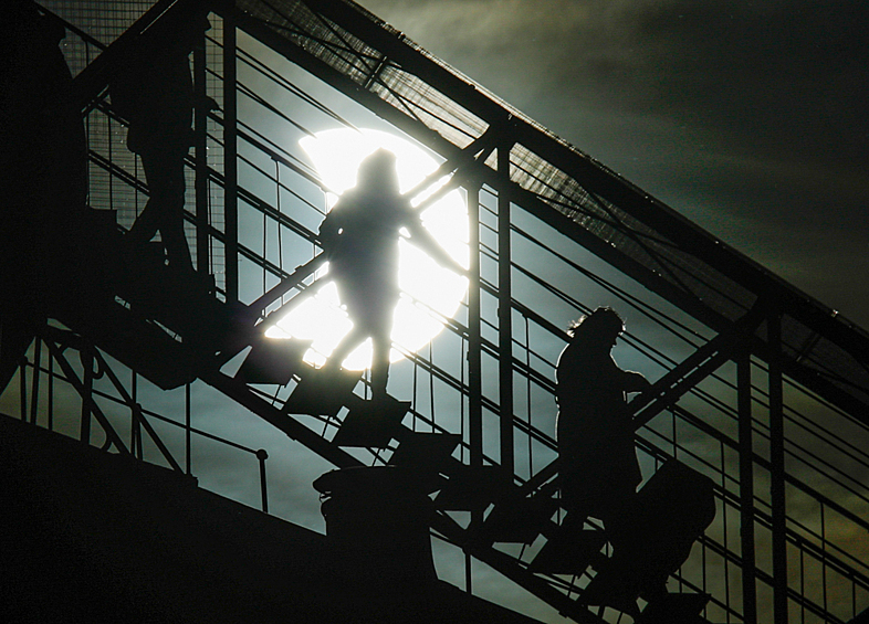 Вид на частное затмение Солнца, Санкт-Петербург, 25 октября