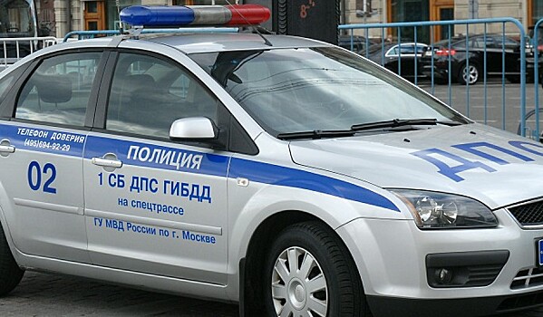 Москвичи перевернули авто пенсионерки после ДТП