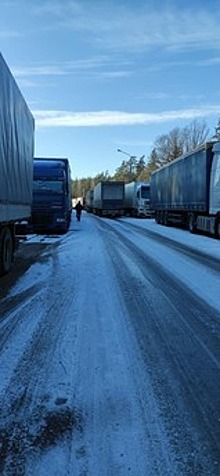 Литовские чиновники назвали возможные причины очередей на границе с Белоруссией