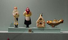 Старинные детские костюмы и антикварные игрушки покажут в музее «Садовое кольцо»