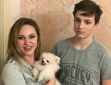 Алла Довлатова показала подросшего 15-летнего сына