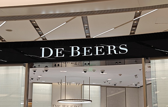 De Beers не может продать накопившиеся запасы алмазов