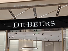 De Beers не может продать накопившиеся запасы алмазов