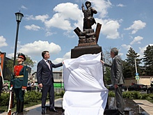 В Ростове установили памятник Герою Советского Союза Гукасу Мадояну