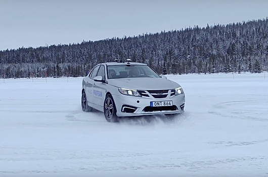 Видео: электрический Saab разворачивается на месте