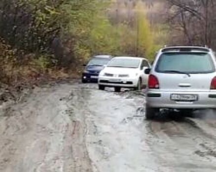 Военнослужащие ВВО закончили отсыпку объездной дороги в Приамурье