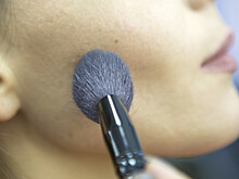 Петербургские производители косметики готовы вытеснить импортные бренды