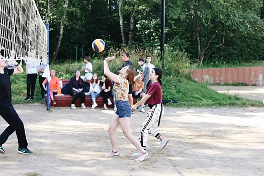 В парке «Тропарево» прошли окружные соревнования по волейболу