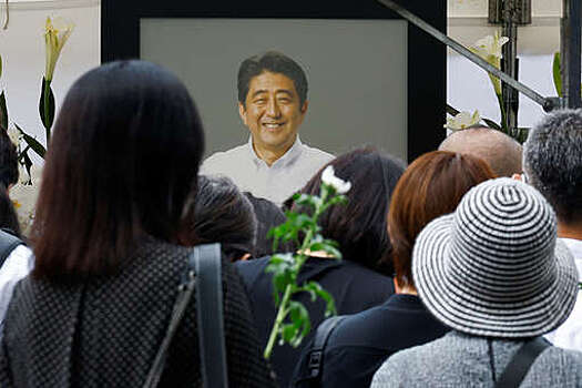 Kyodo: похороны экс-премьера Синдзо Абэ планируются 27 сентября в Токио на арене "Будокан"