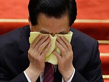 Китай наказал 300 000 чиновников за коррупцию