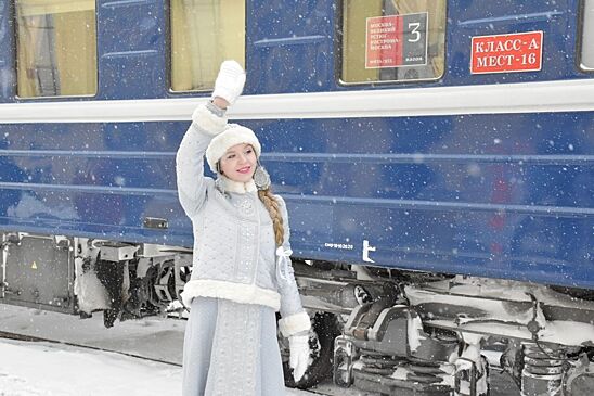 Новый поезд доставил туристов в Кострому