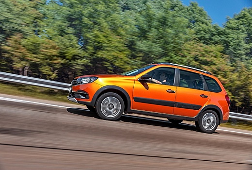 АвтоВАЗ попросил дилеров не завышать цены на автомобили Lada