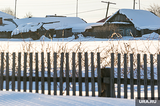 Пермяки подали в суд на соседа из-за забора