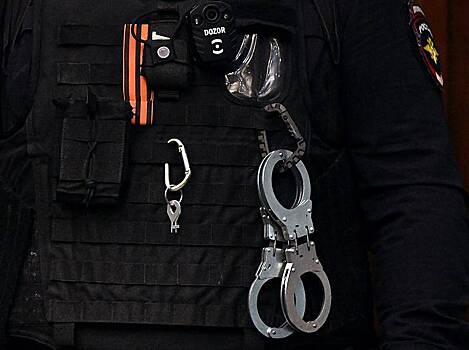 Учительница российской школы организовала криминальный бизнес после увольнения