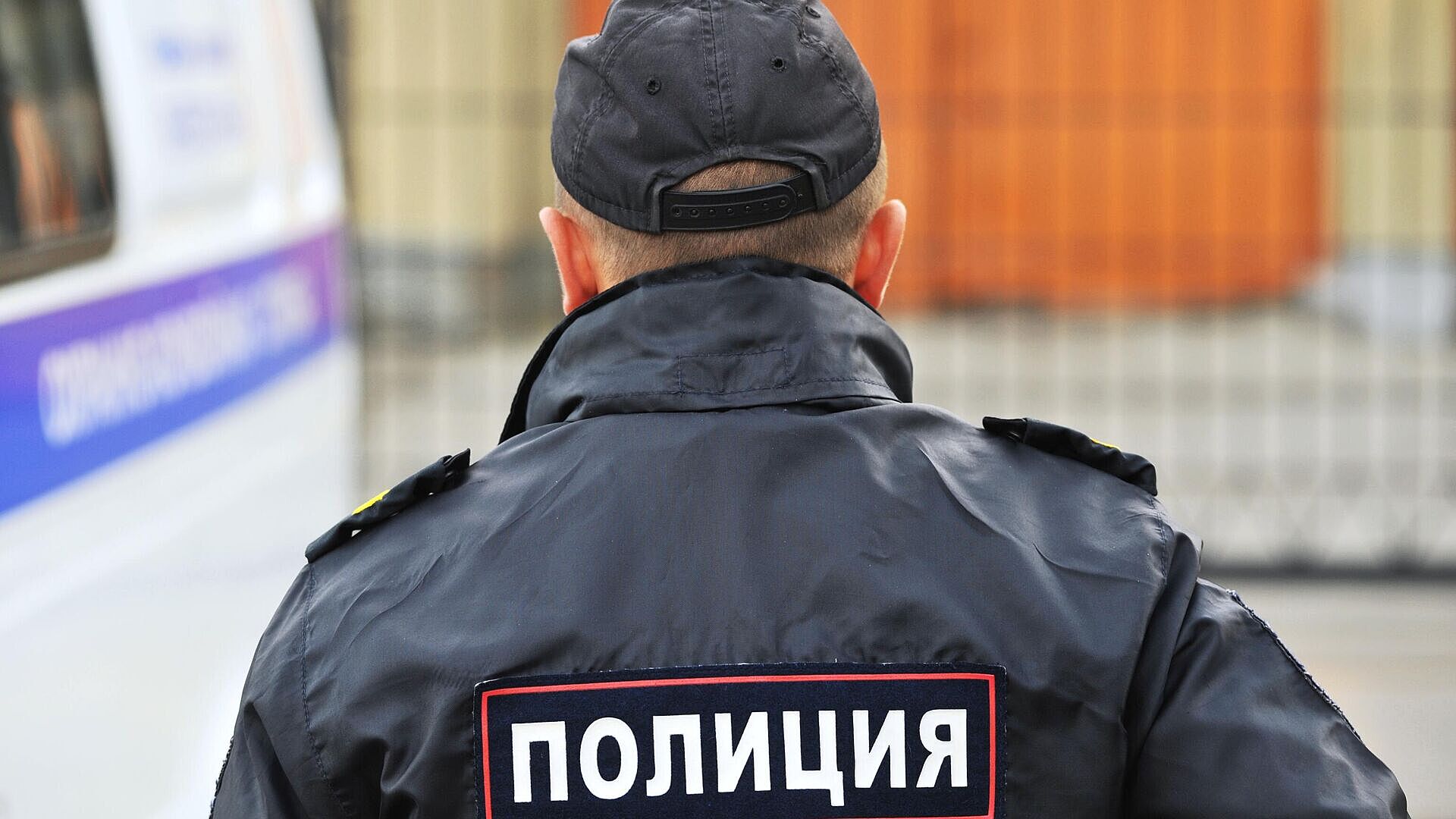 Полицейский проигнорировал вызов о драке в Екатеринбурге
