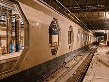 Петербургский метрополитен строит планы, московский – станции