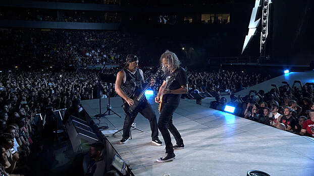 Фанатка Metallica родила ребенка во время концерта группы в Бразилии