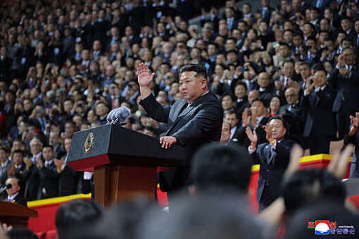 Ким Чен Ын упрекнул власти КНДР в  пустословии