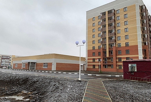 В омском «Амурский-2» сдали девятиэтажку с пристроенным магазином: сколько там стоят квартиры