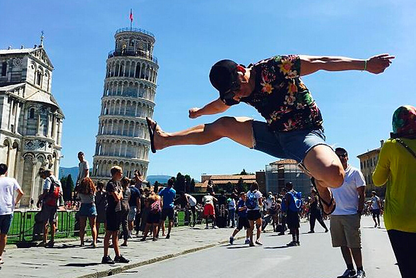 Постройку удалось стабилизировать при помощи укреплений.