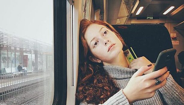 «Улыбнитесь, вас снимает скрытая камера!»: девушка-фотограф делает удивительные снимки незнакомцев на iPhone