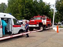 Нефтеперерабатывающий завод загорелся под Петербургом