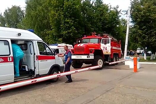 Склад загорелся под Петербургом