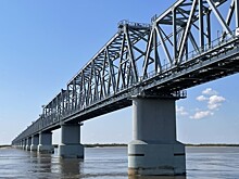 Открыто движение по российско-китайскому мосту через Амур
