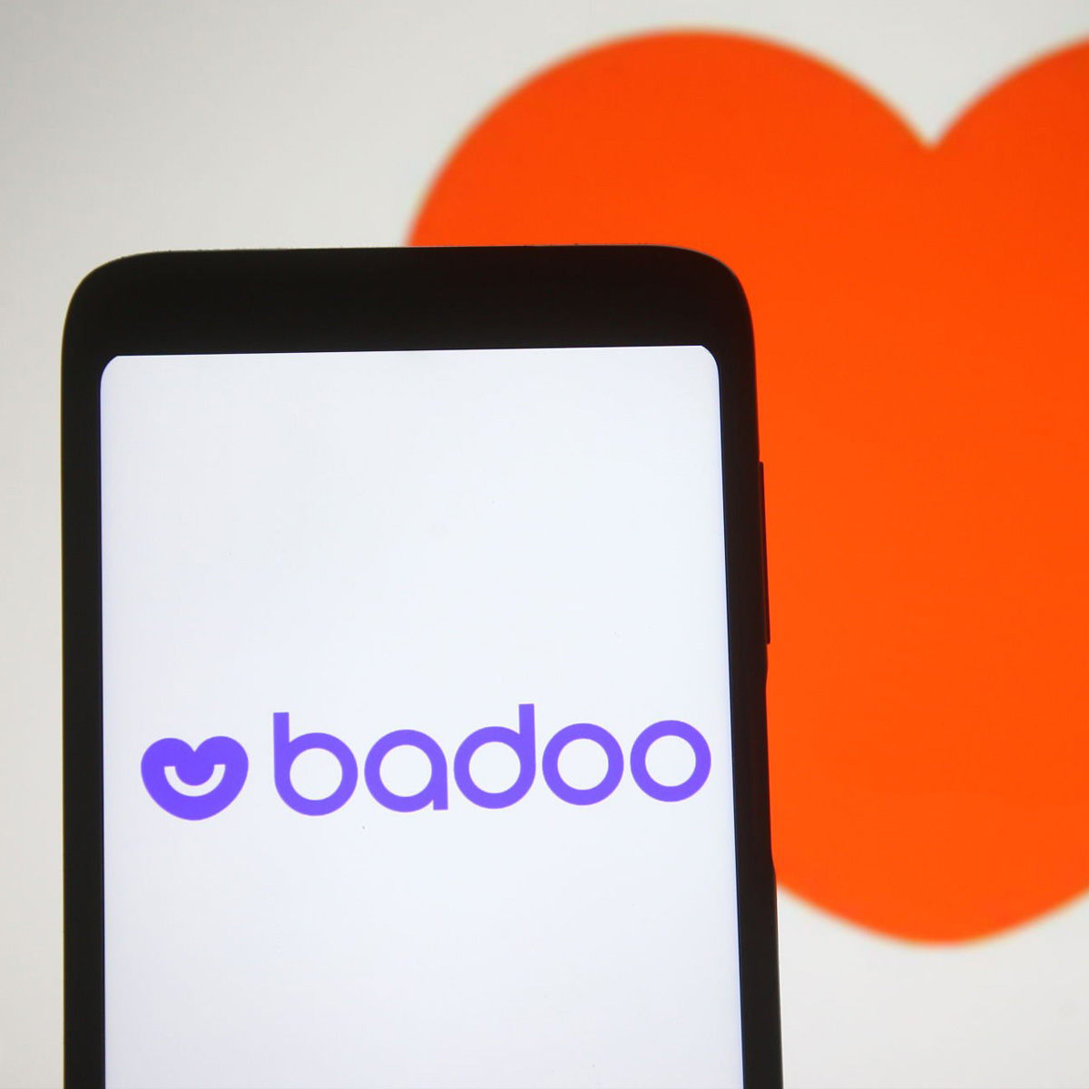 Badoo  Tinder     