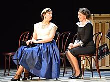 Посетители филармонии увидят антрепризный спектакль "Место среди звезд"