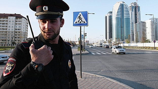 В Чечне двое неизвестных напали на отдел полиции