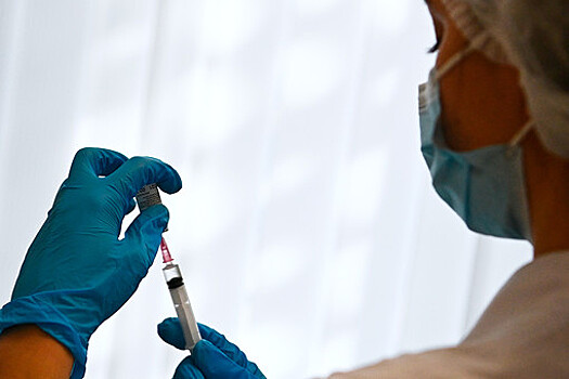 В Приморье ввели обязательную вакцинацию для некоторых работников