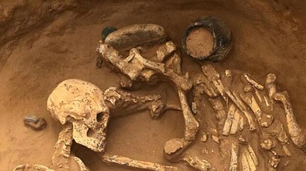 В Астраханской области нашли останки древнего человека