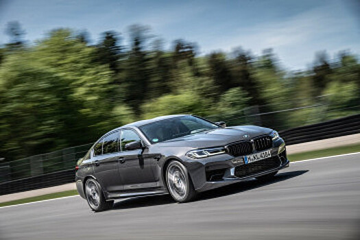 Видео: BMW M5 в сравнении с конкурентами
