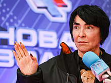 Лолита Милявская пришла на открытие "Новой волны" в Казани и сразила наповал