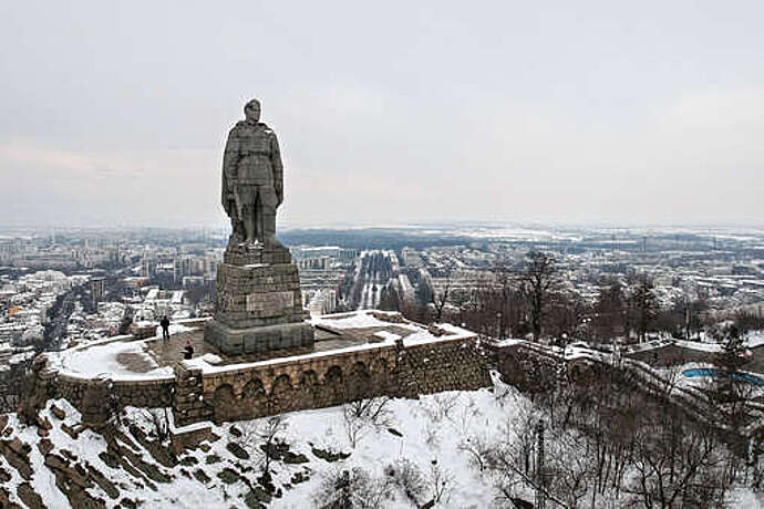 В Болгарии прошел форум в защиту памятника советскому солдату "Алеша"