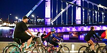 Велосипеды с гирляндами: велофестиваль «Светящийся праздник» украсил ночную Москву