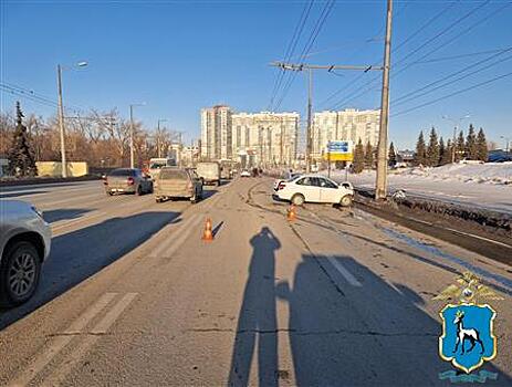 На Московском шоссе столкнулись три машины Lada, есть пострадавшие