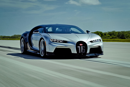 Видео: сможет ли Bugatti Chiron Super Sport обогнать космический шаттл?
