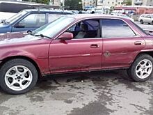 Старую Toyota Carina в Барнауле продают почти за 100 млн рублей