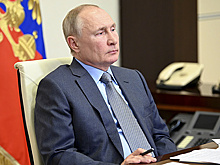 Путин назвал уровень доходов преподавателей одним из социальных приоритетов