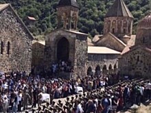 Что творят с древними церквями, отданными Баку