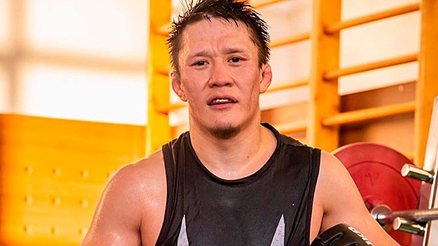 Экс-чемпион Fight Nights Жумагулов проиграл Пэйве на UFC 251