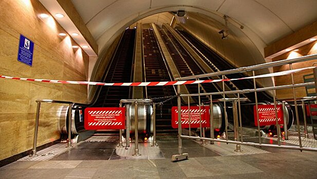 В Петербурге эвакуировали станцию "Сенная площадь"