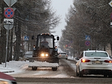 Не хватает больше половины ресурсов от нормы, часть техники на ремонте — в омском УДХБ объяснили, почему ...