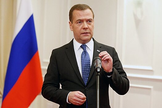 Медведев рассказал, смогут ли вернуться в Россию уехавшие артисты