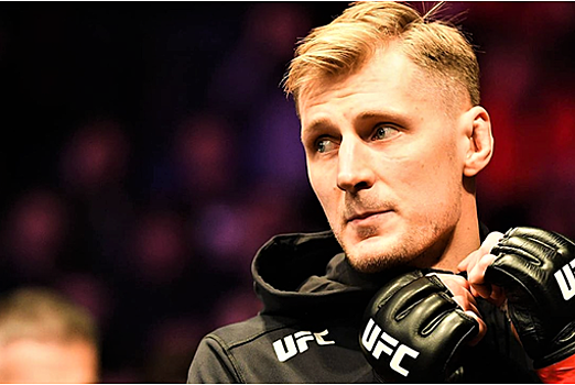 Боец UFC Волков уехал в США, потому что застоялся в Москве