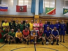 В Международный день пожилых людей футболисты района Крюково открыли новый осенний спортивный сезон по игре в мини-футбол