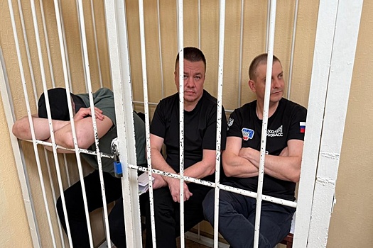 Четыре экс-полицейских из Новосибирска получили сроки за взятки