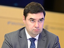 Декан Финуниверситета Селезнев: Вероятность экономического кризиса снижается